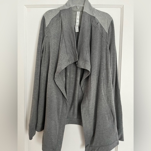 LULULEMON Coast Wrap Heather Gray Jacket. Oversized relaxed drapey. SMALL Winter - Picture 11 of 12